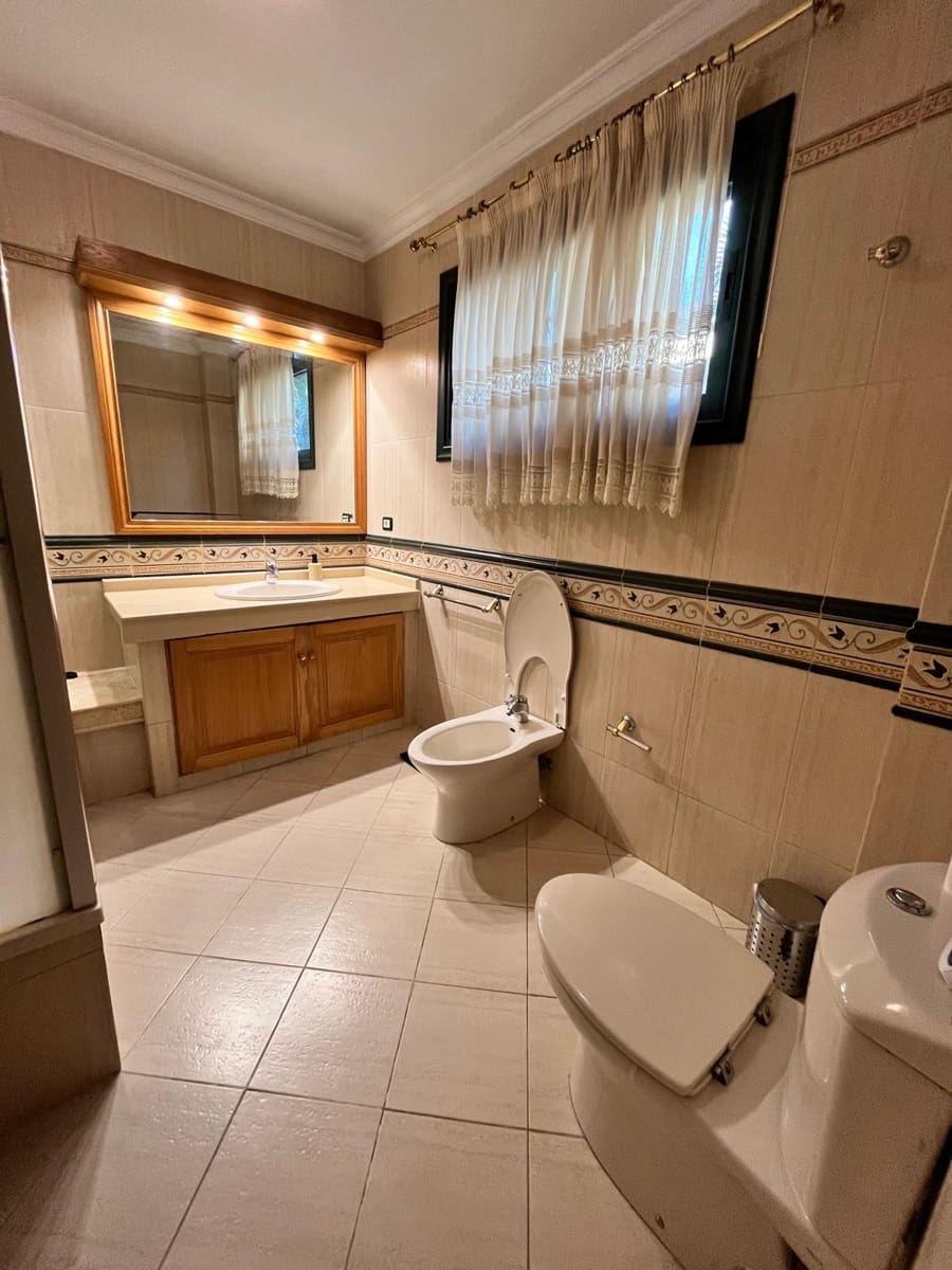 5 slaapkamer Villa te koop in Meloneras met zwembad garage - € 1.950.000 (Ref: 9521325)