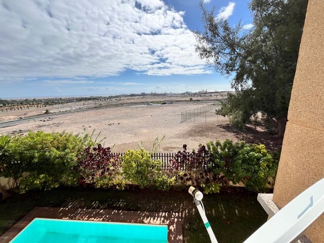 5 slaapkamer Villa te koop in Meloneras, San Bartolomé de Tirajana met zwembad garage - € 1.950.000 (Ref: 9521325)