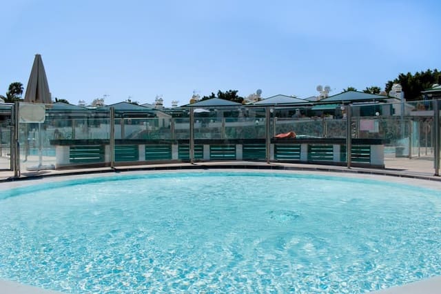 1 slaapkamer Bungalow te huur in Maspalomas, San Bartolomé de Tirajana met zwembad - € 1.500 (Ref: 9578271)