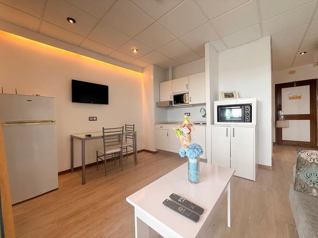 1 bedroom Apartment for rent in Patalavaca, Mogán with pool - € 1,500 (Ref: 9621995)