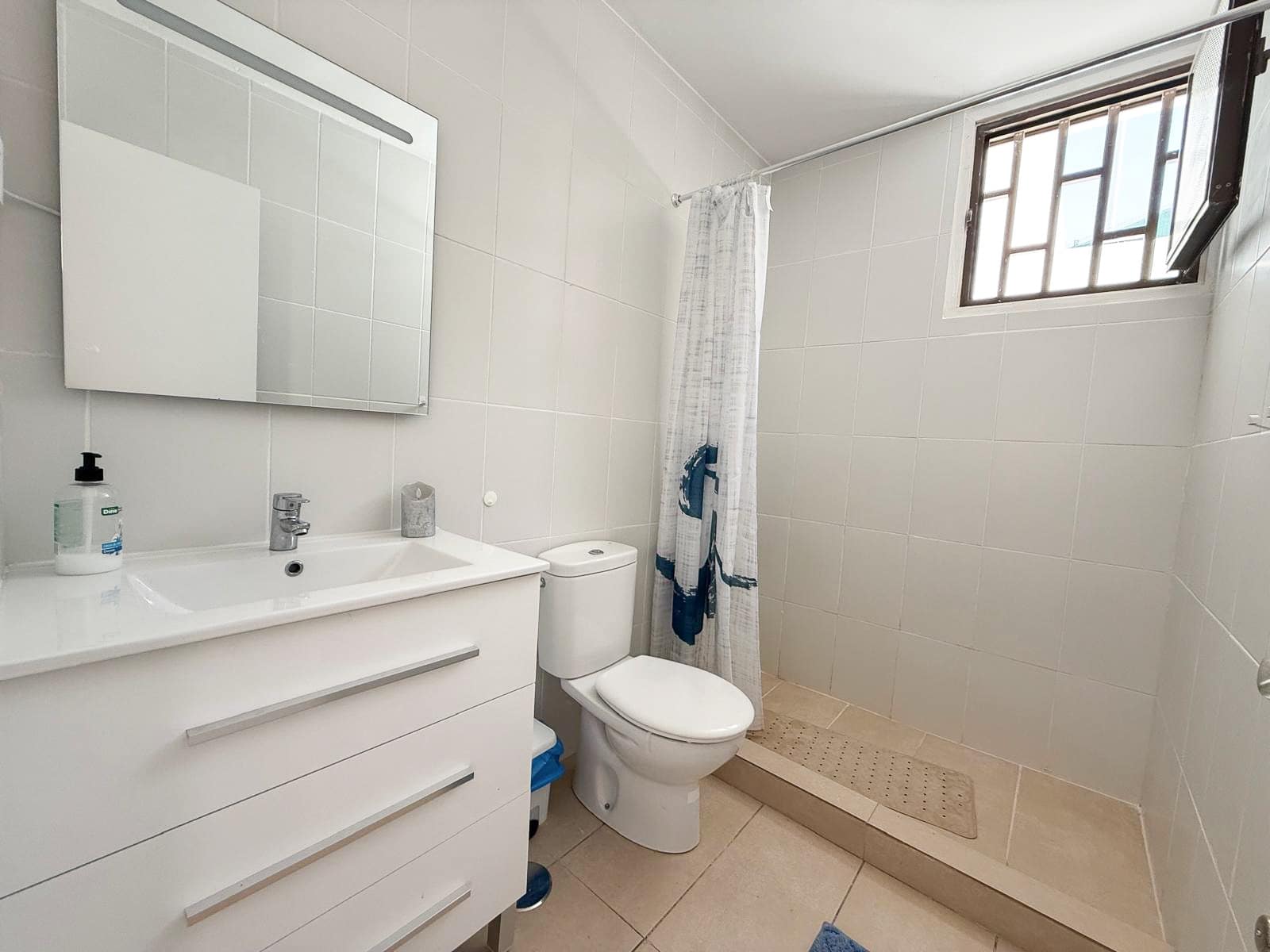 1 sypialnia Apartament do wynajęcia w Puerto Rico z basenem - 1 300 € (Ref: 9707612)