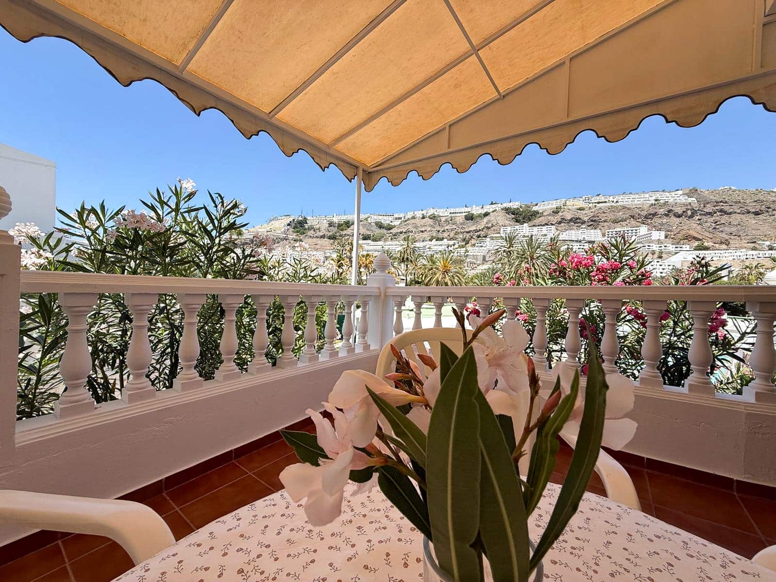 1 sypialnia Apartament do wynajęcia w Puerto Rico z basenem - 1 300 € (Ref: 9707612)