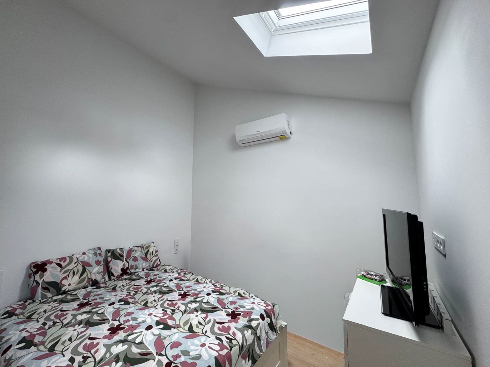 2 makuuhuone Rivitalo vuokrattavana paikassa Sonneland mukana uima-altaan 
autotalli - 1 350 € (Ref: 9764930)