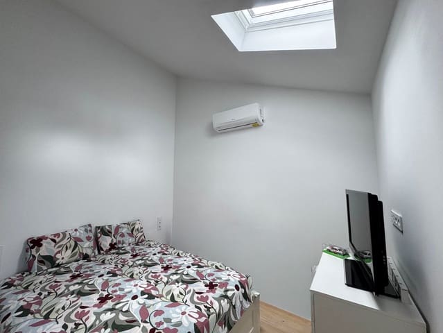 2 makuuhuone Rivitalo vuokrattavana paikassa Sonneland, San Bartolomé de Tirajana mukana uima-altaan 
autotalli - 1 350 € (Ref: 9764930)