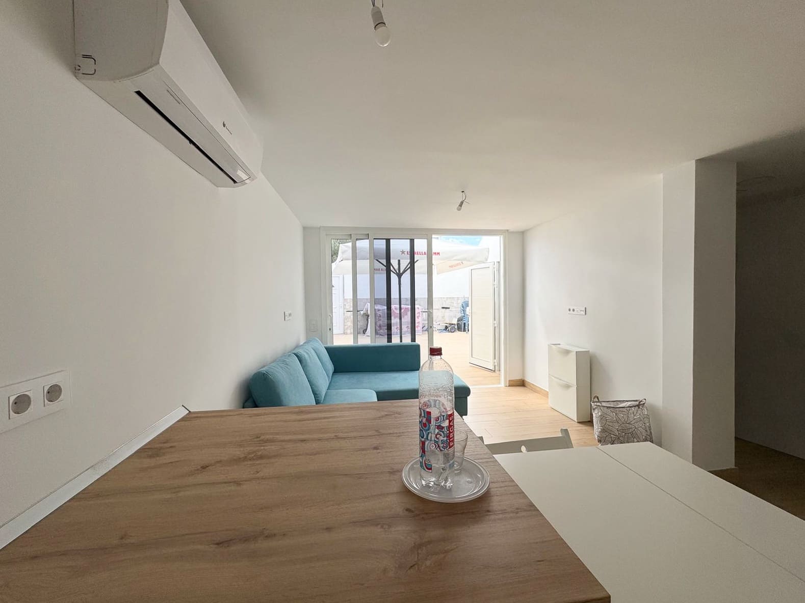 2 makuuhuone Rivitalo vuokrattavana paikassa Sonneland mukana uima-altaan 
autotalli - 1 350 € (Ref: 9764930)