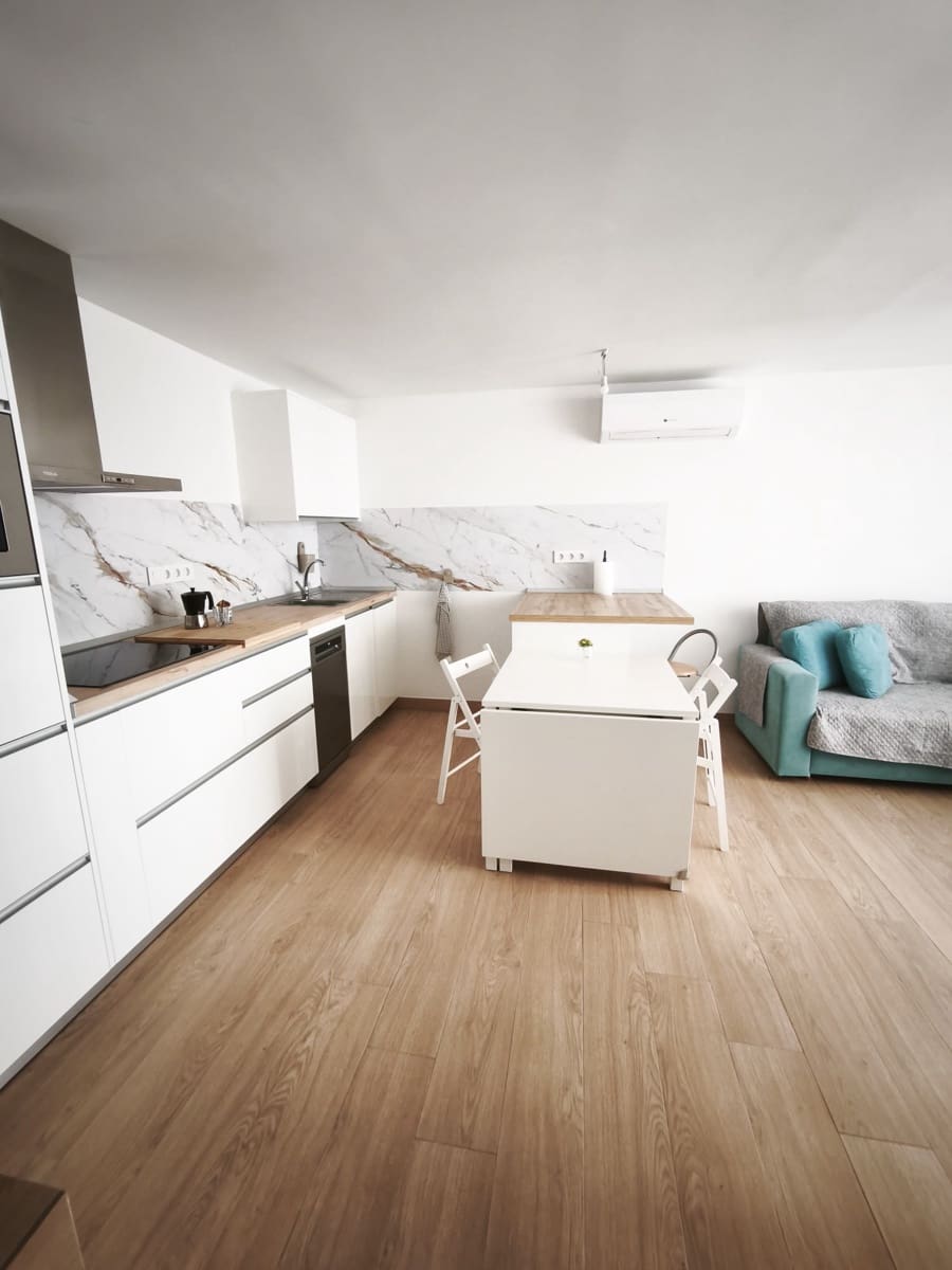 2 bedroom Terraced Villa for rent in Sonneland with pool garage - € 1,350 (Ref: 9764930)