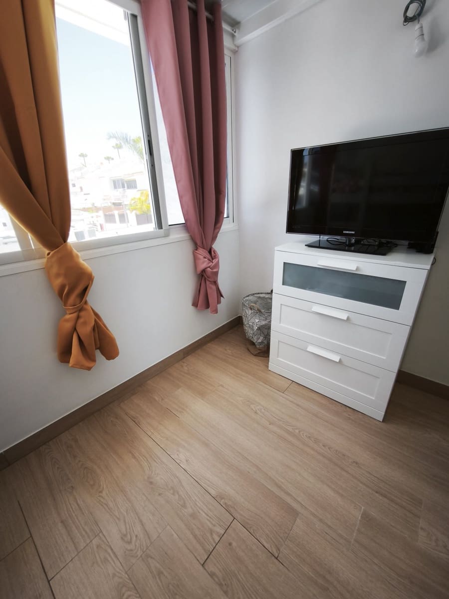 2 bedroom Terraced Villa for rent in Sonneland with pool garage - € 1,350 (Ref: 9764930)