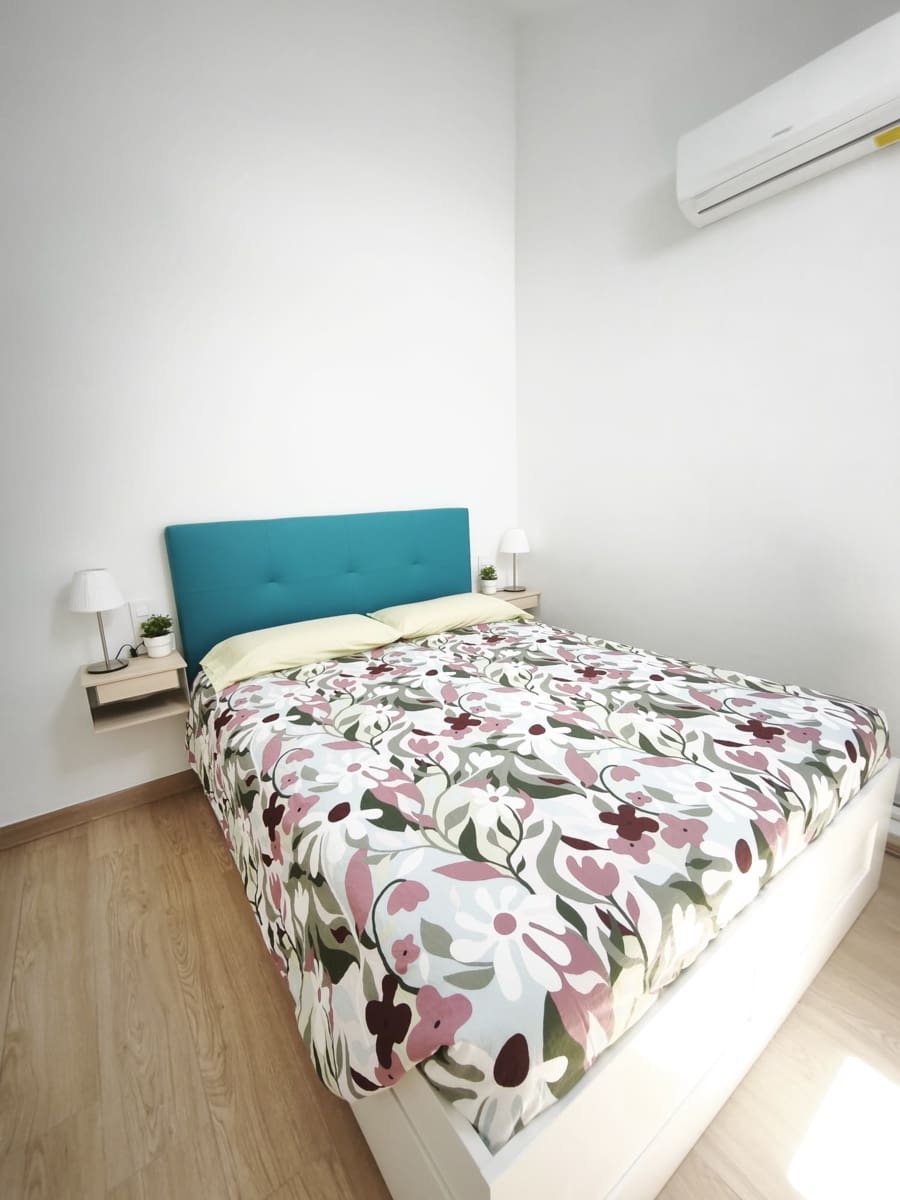 2 bedroom Terraced Villa for rent in Sonneland with pool garage - € 1,350 (Ref: 9764930)