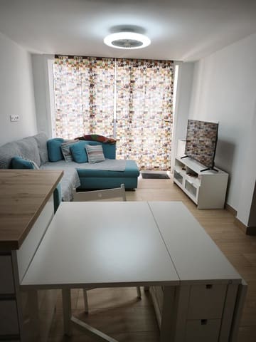 2 bedroom Terraced Villa for rent in Sonneland, San Bartolomé de Tirajana with pool garage - € 1,350 (Ref: 9764930)