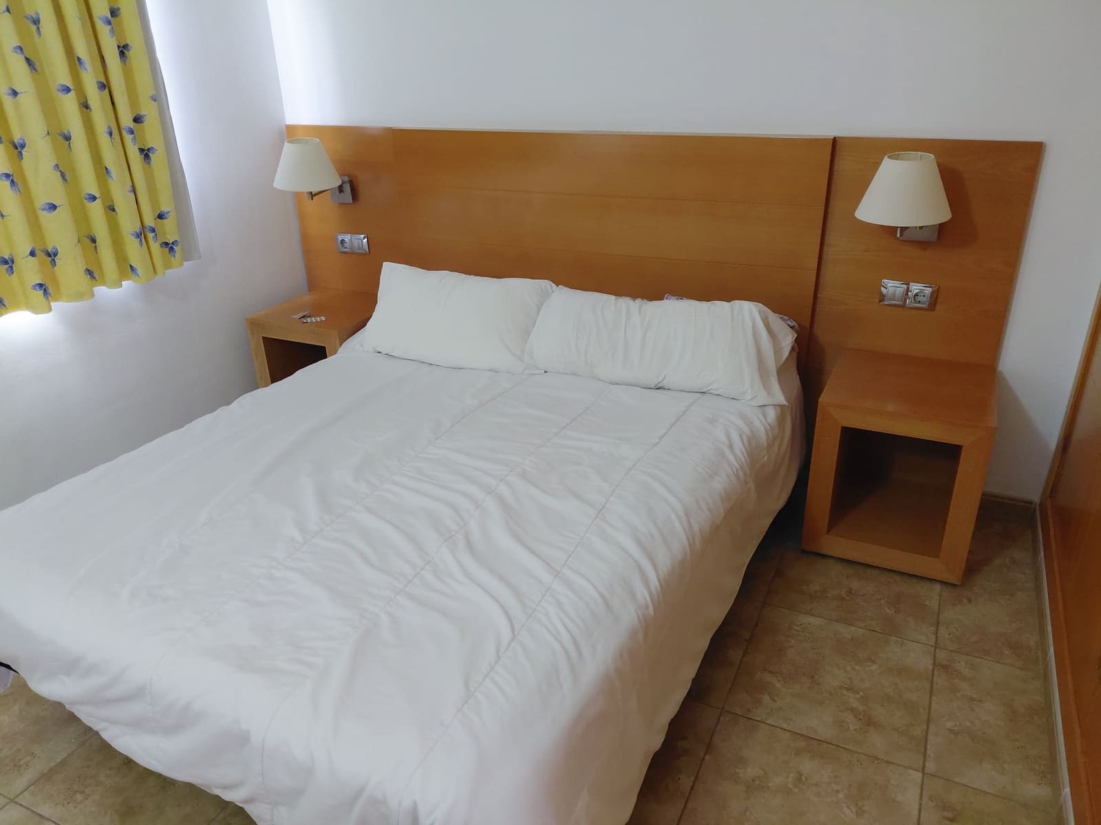 2 bedroom Apartment for rent in Arguineguin with pool - € 1,350 (Ref: 9765301)