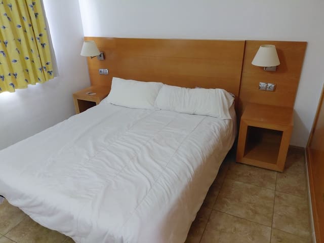 2 bedroom Apartment for rent in Arguineguín, Mogán with pool - € 1,350 (Ref: 9765301)