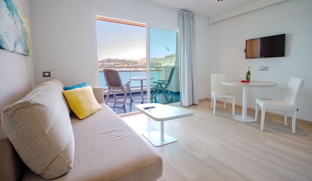 1 sypialnia Apartament do wynajęcia w Patalavaca, Mogán z basenem - 1 500 € (Ref: 9788744)