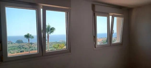 3 soveværelse Lejlighed til salg i Manilva med swimmingpool - € 285.000 (Ref: 9788747)