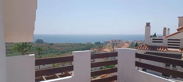 3 soveværelse Lejlighed til salg i Manilva med swimmingpool - € 285.000 (Ref: 9788747)