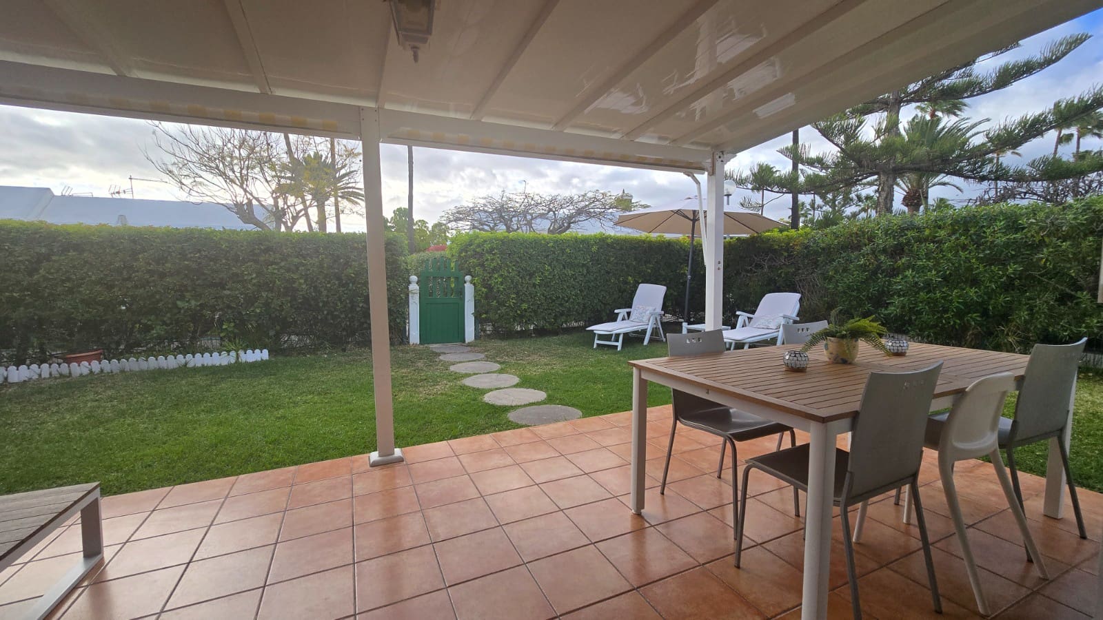 3 sypialnia Bungalow do wynajęcia w Maspalomas z basenem - 2 000 € (Ref: 9821854)