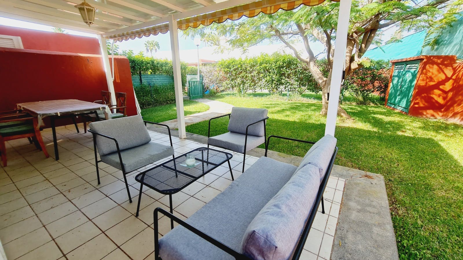 3 sypialnia Bungalow do wynajęcia w Maspalomas z basenem - 1 800 € (Ref: 9821855)