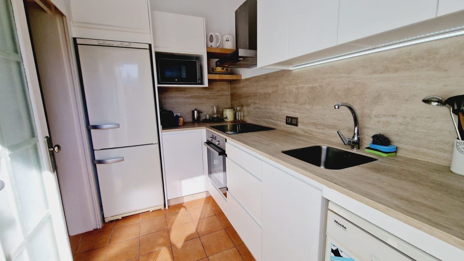 3 sypialnia Bungalow do wynajęcia w Maspalomas z basenem - 1 800 € (Ref: 9821855)