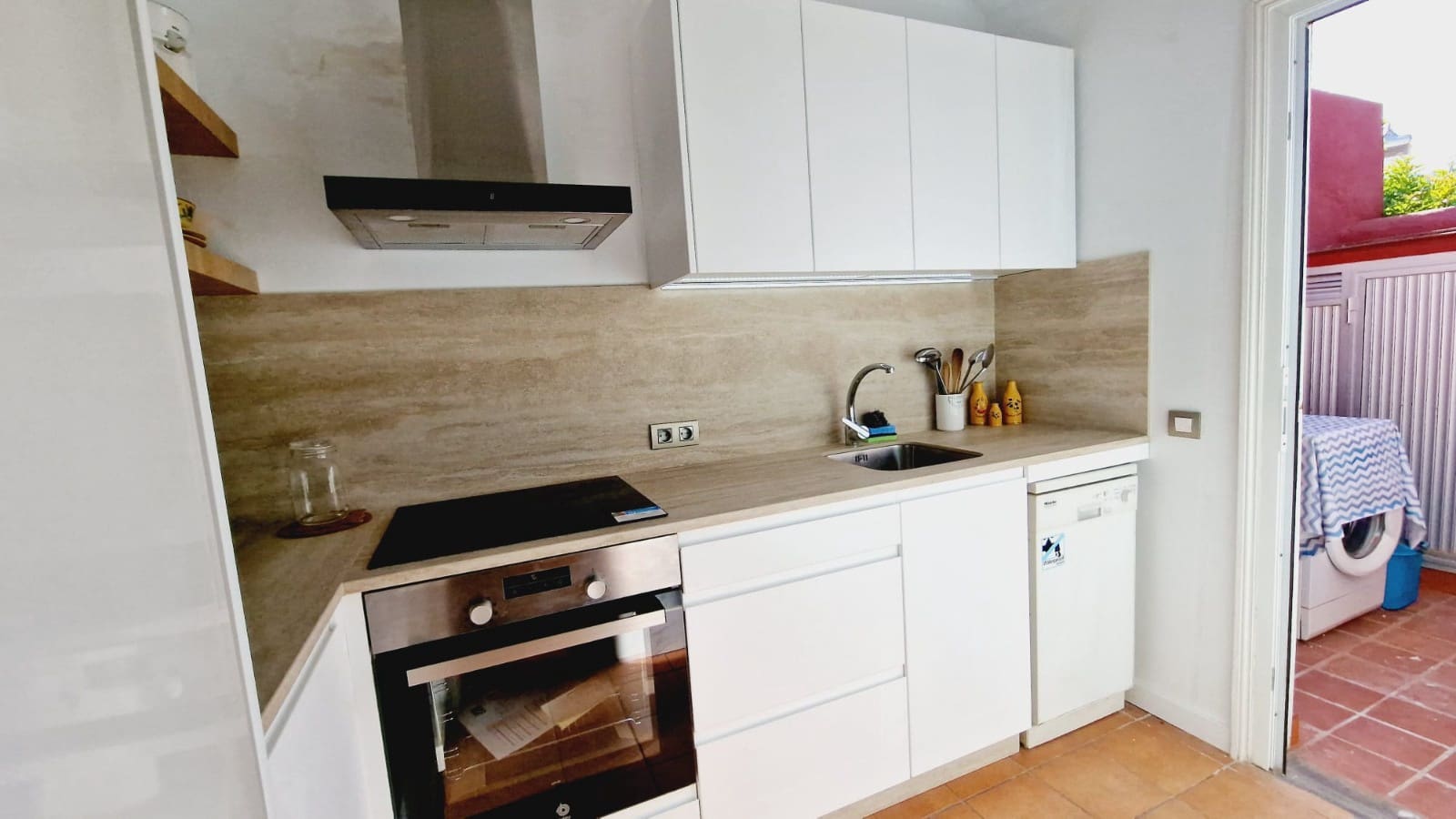 3 sypialnia Bungalow do wynajęcia w Maspalomas z basenem - 1 800 € (Ref: 9821855)