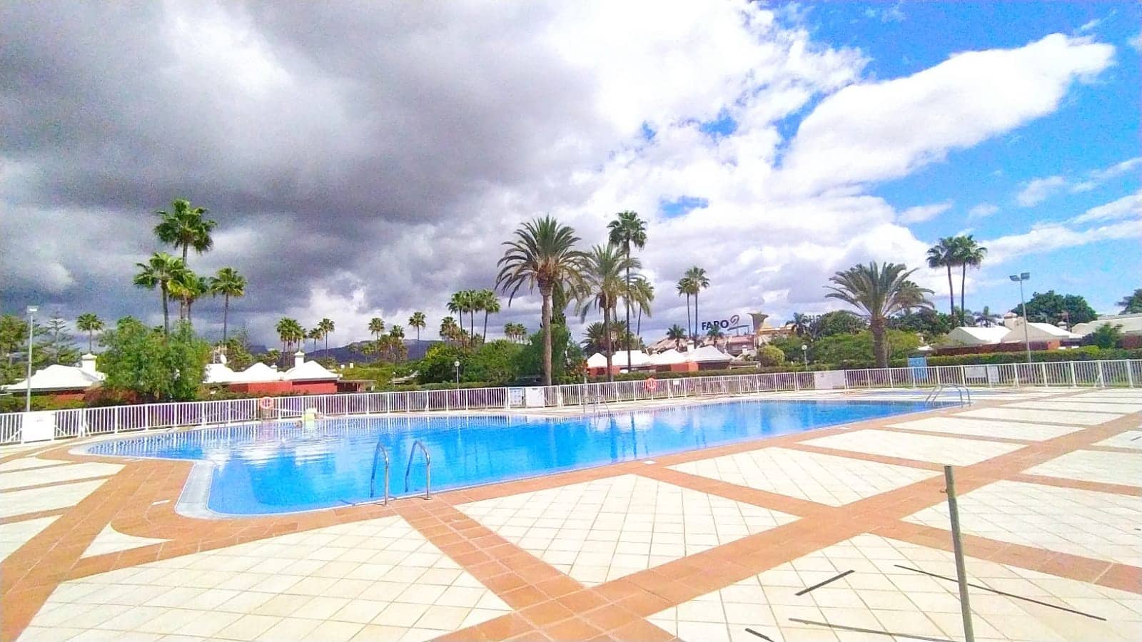 3 sypialnia Bungalow do wynajęcia w Maspalomas z basenem - 1 800 € (Ref: 9821855)