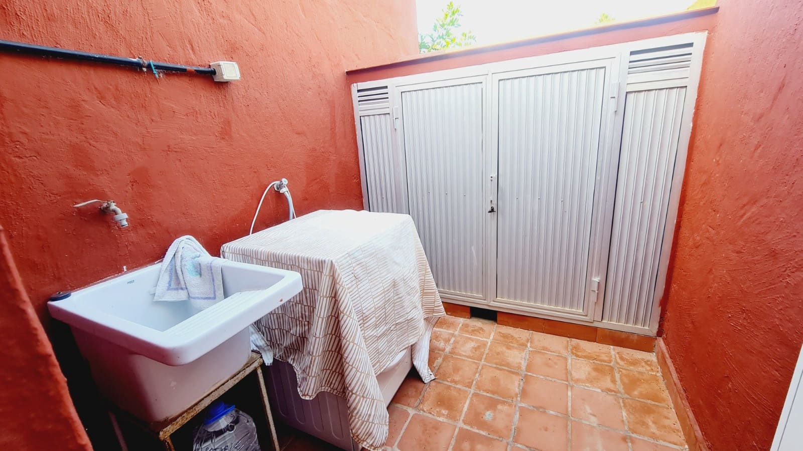 3 sypialnia Bungalow do wynajęcia w Maspalomas z basenem - 1 800 € (Ref: 9821855)