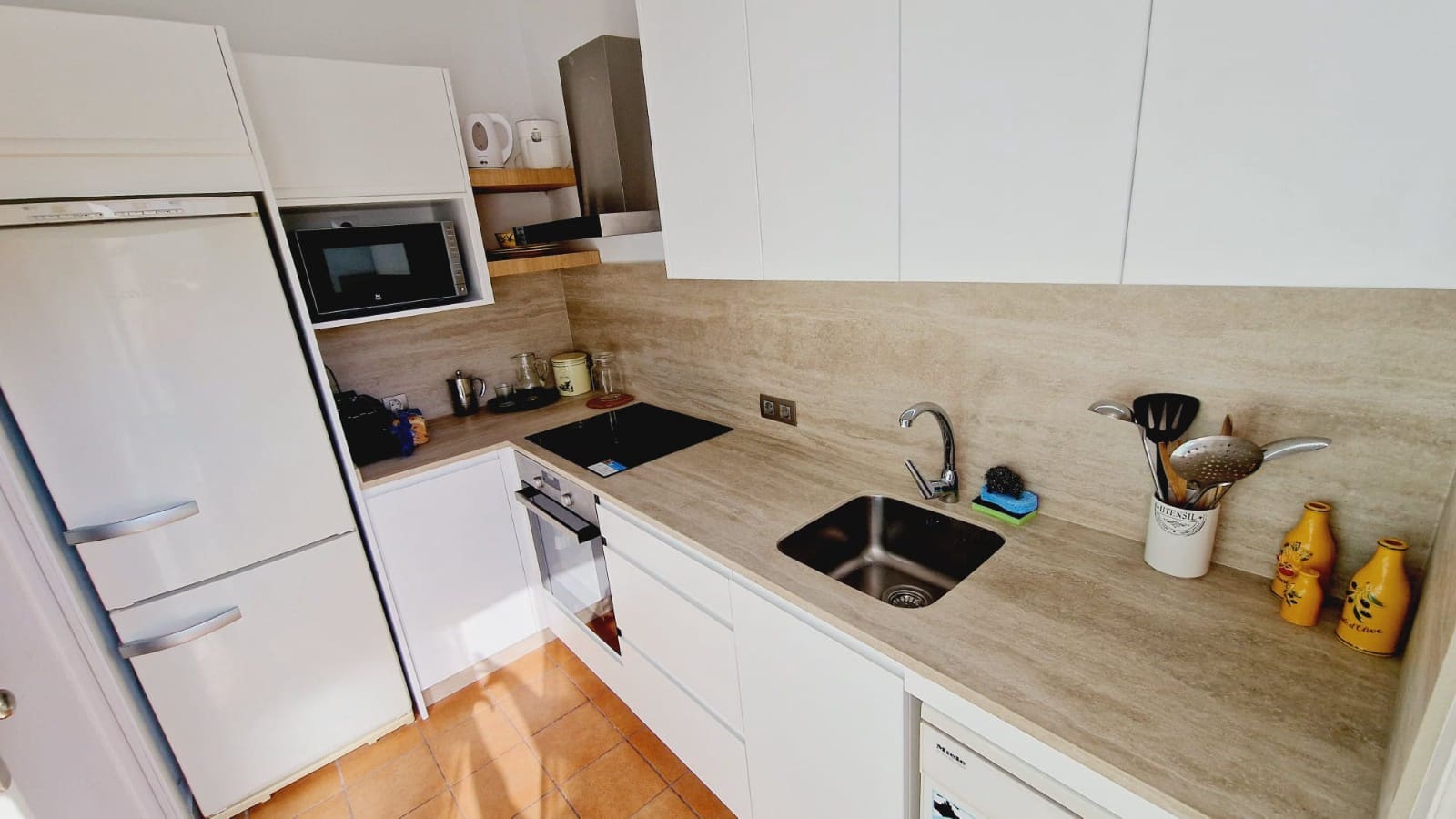 3 sypialnia Bungalow do wynajęcia w Maspalomas z basenem - 1 800 € (Ref: 9821855)