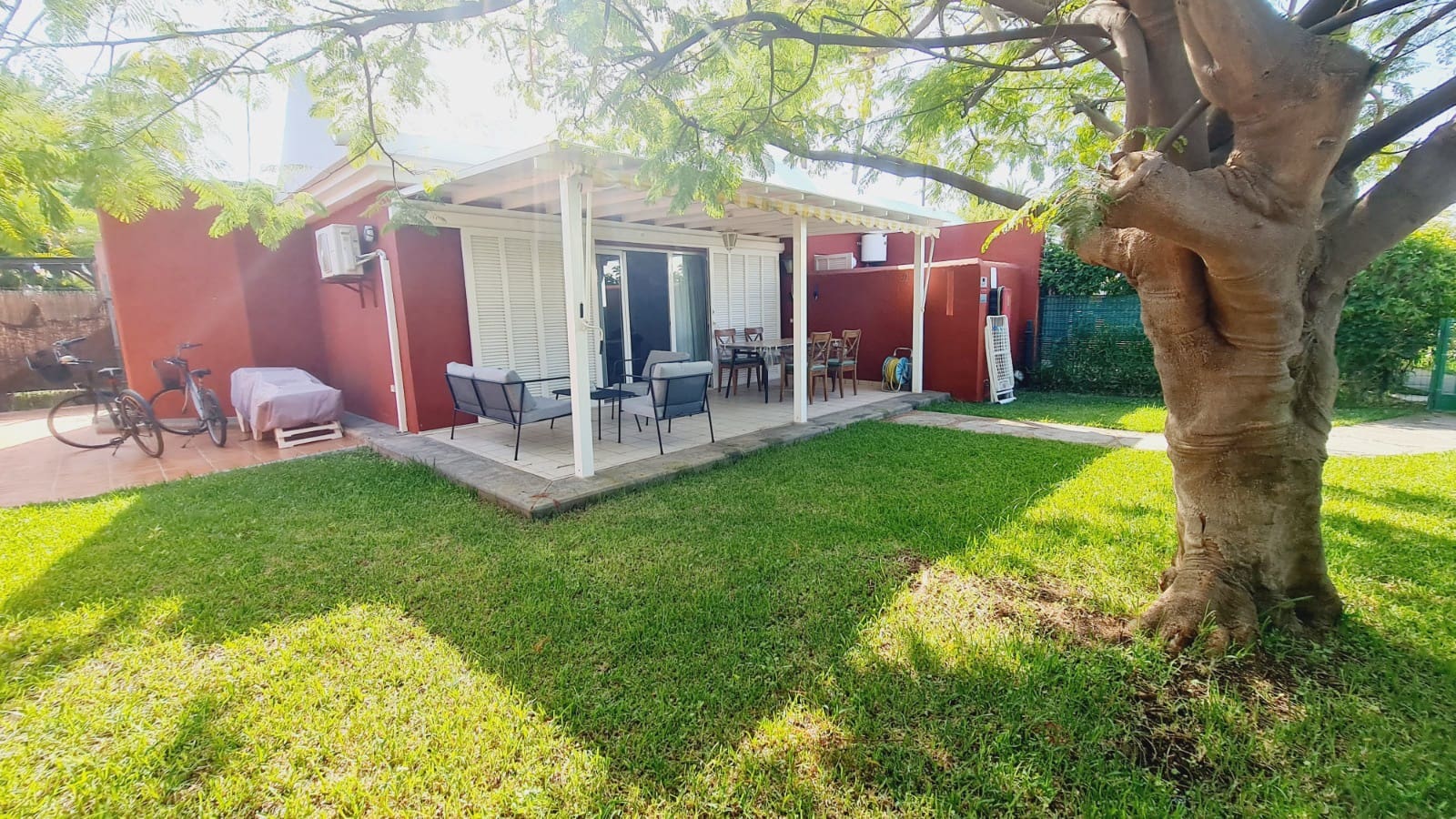 3 sypialnia Bungalow do wynajęcia w Maspalomas z basenem - 1 800 € (Ref: 9821855)