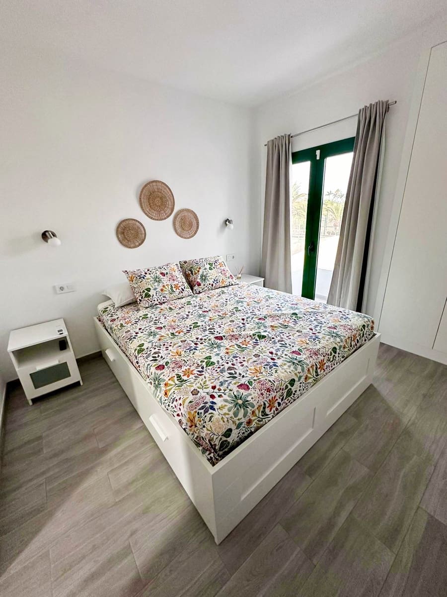 1 bedroom Bungalow for rent in Maspalomas with pool - € 1,200 (Ref: 9870563)