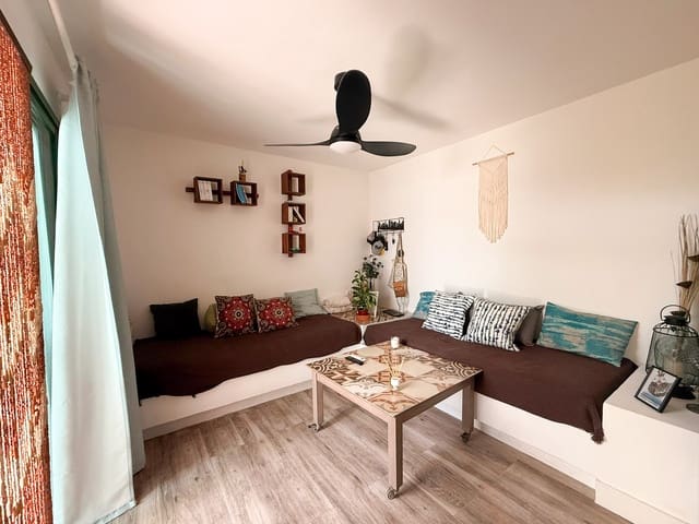 Appartement de 1 chambre à louer à Sonneland, San Bartolomé de Tirajana avec piscine - 1 100 € (Ref: 9930025)