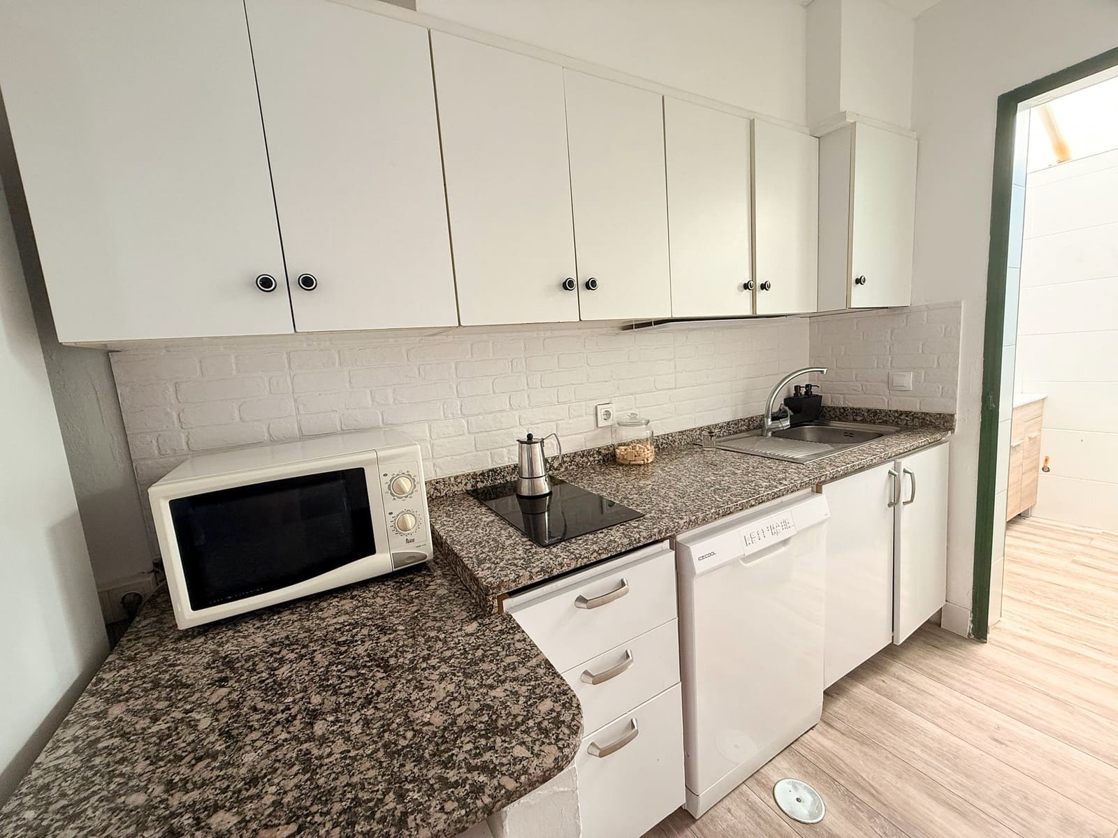 1 bedroom Apartment for rent in Sonneland with pool - € 1,100 (Ref: 9930025)