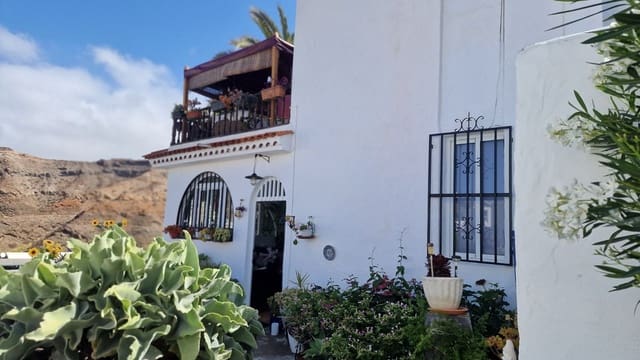 3 soveværelse Rækkehus til leje i Puerto Rico, Mogán - € 1.500 (Ref: 9953617)