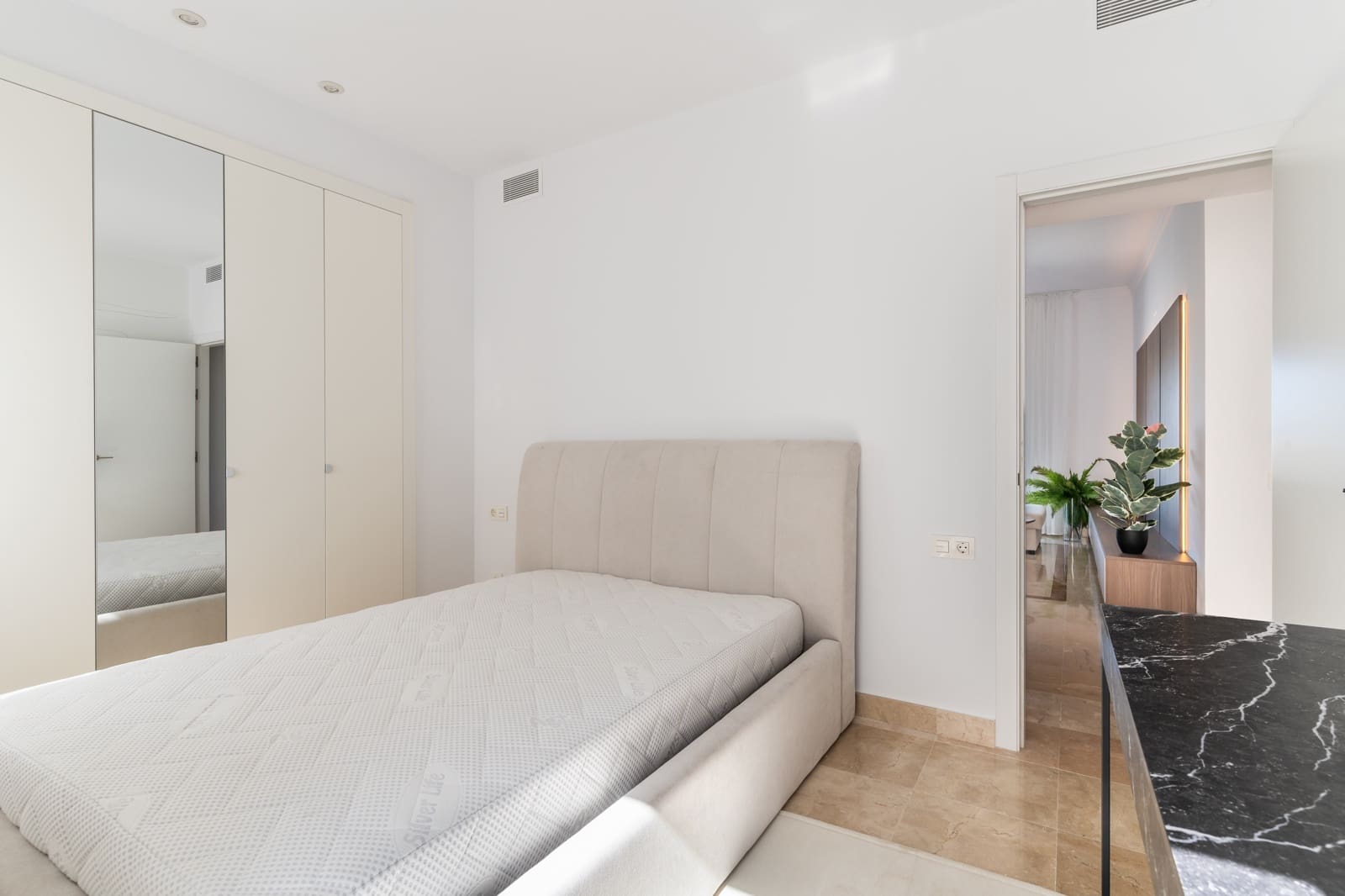 3 sovrum Lägenhet till salu i Benahavis med pool garage - 670 000 € (Ref: 9953643)