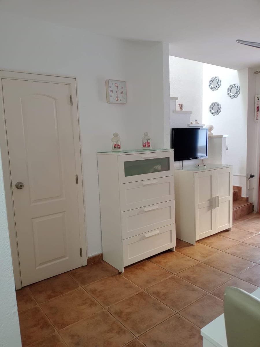 1 bedroom Apartment for rent in Sonneland with pool - € 1,100 (Ref: 9954660)