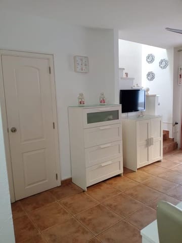1 makuuhuone Huoneisto vuokrattavana paikassa Sonneland, San Bartolomé de Tirajana mukana uima-altaan - 1 100 € (Ref: 9954660)