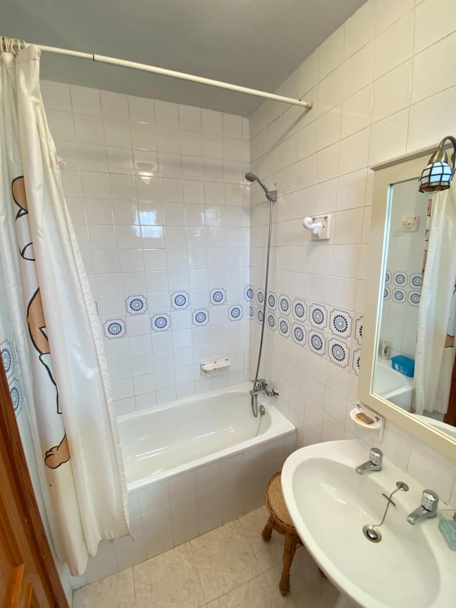 4 soveværelse Villa til salg i Dos Hermanas - € 290.000 (Ref: 10043138)