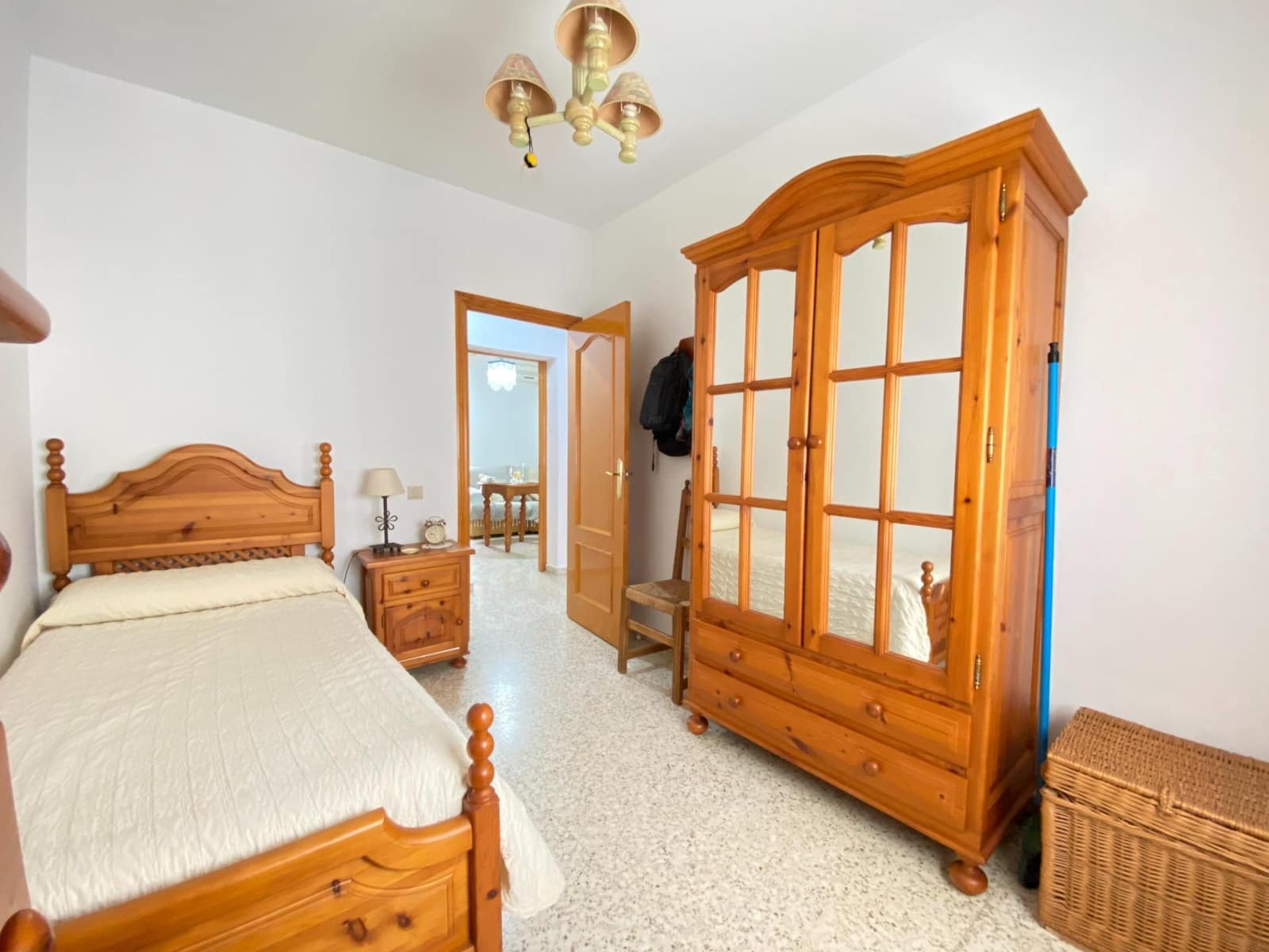4 soveværelse Villa til salg i Dos Hermanas - € 290.000 (Ref: 10043138)