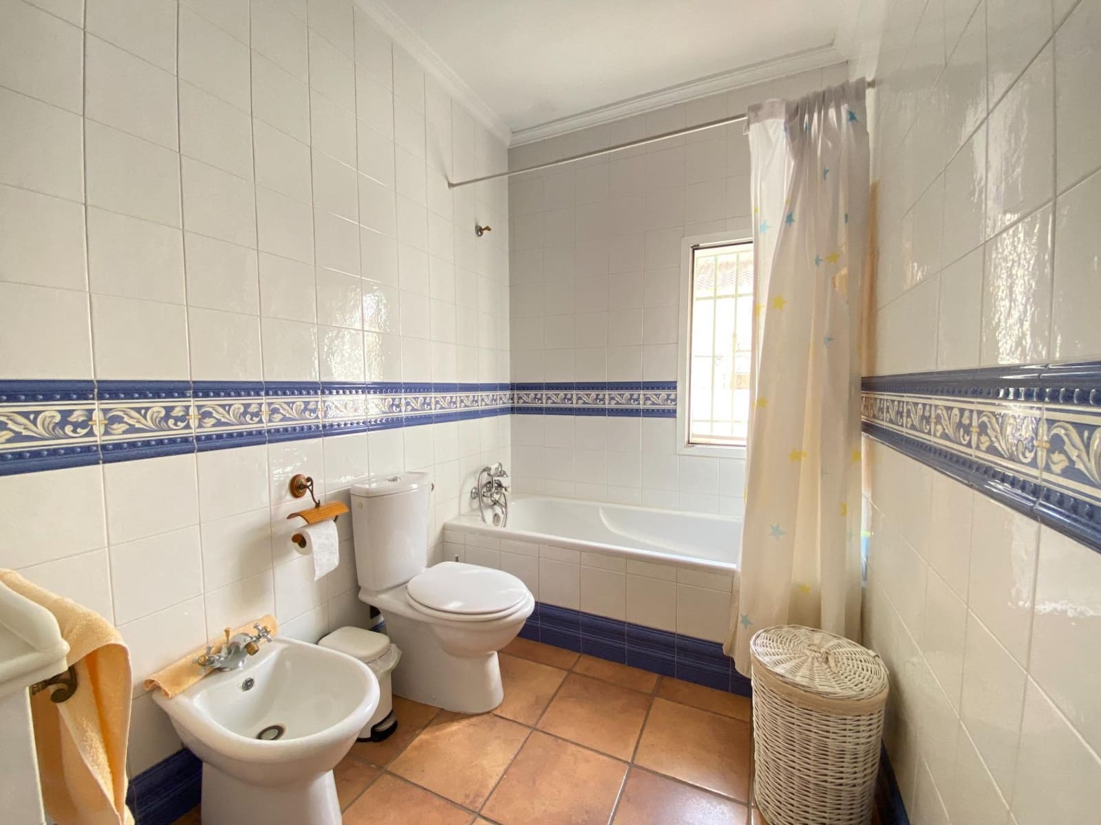 4 soveværelse Villa til salg i Dos Hermanas - € 290.000 (Ref: 10043138)