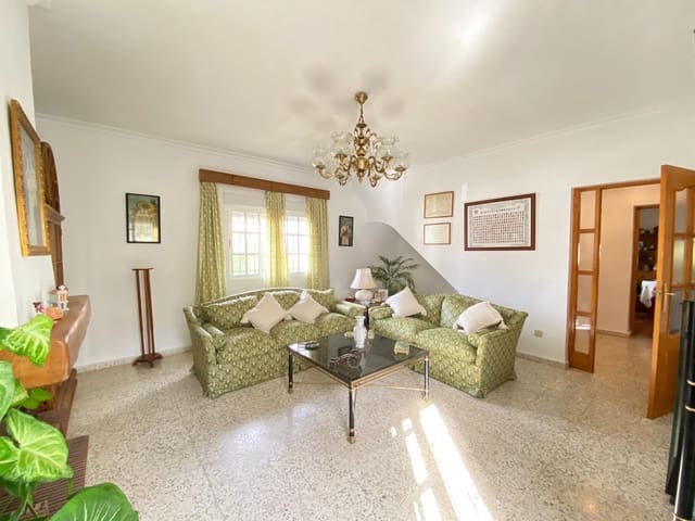 4 soveværelse Villa til salg i Dos Hermanas - € 290.000 (Ref: 10043138)