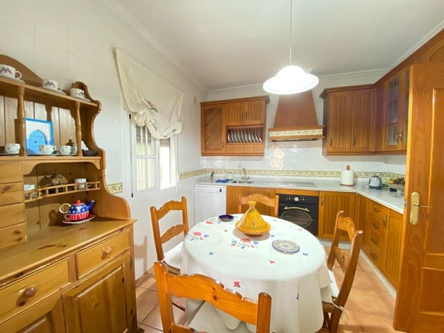 4 soveværelse Villa til salg i Dos Hermanas - € 290.000 (Ref: 10043138)