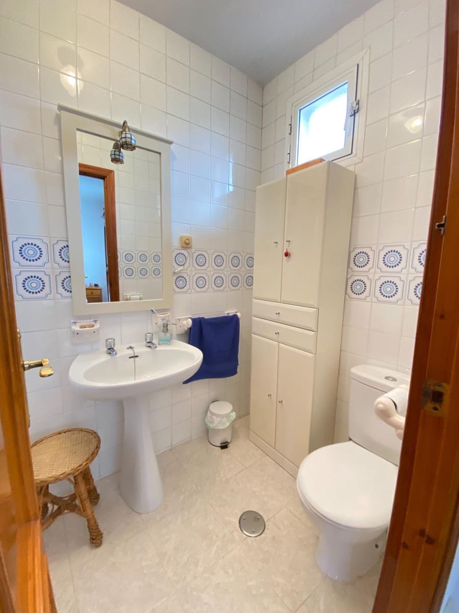4 bedroom Villa for sale in Dos Hermanas - € 290,000 (Ref: 10043138)