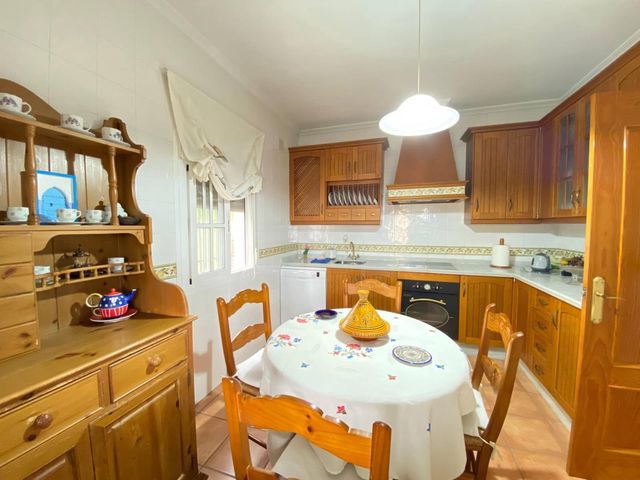 4 Zimmer Villa zu verkaufen in Dos Hermanas - 290.000 € (Ref: 10043138)