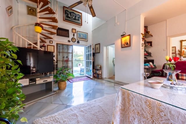3 bedroom Villa for sale in Espartinas with pool - € 399,900 (Ref: 10089825)