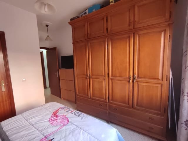 2 bedroom Flat for sale in Dos Hermanas with garage - € 185,000 (Ref: 10109796)