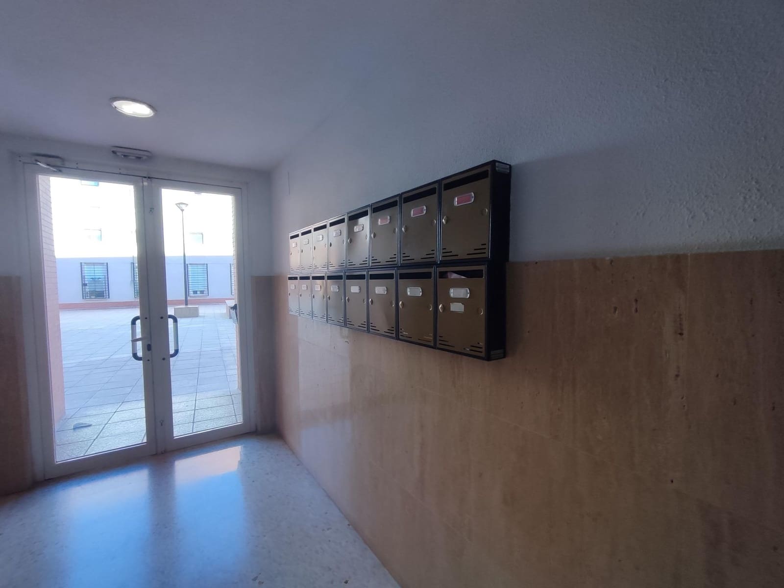 2 bedroom Flat for sale in Dos Hermanas with garage - € 185,000 (Ref: 10109796)