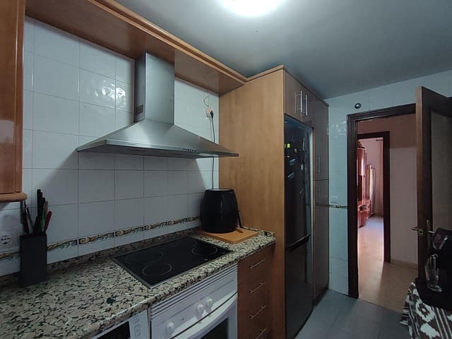 2 bedroom Flat for sale in Dos Hermanas with garage - € 185,000 (Ref: 10109796)