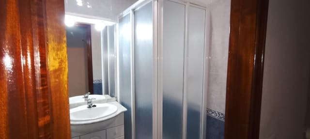 4 camera da letto Villetta a Schiera in vendita in Siviglia città - 300.000 € (Rif: 10142482)