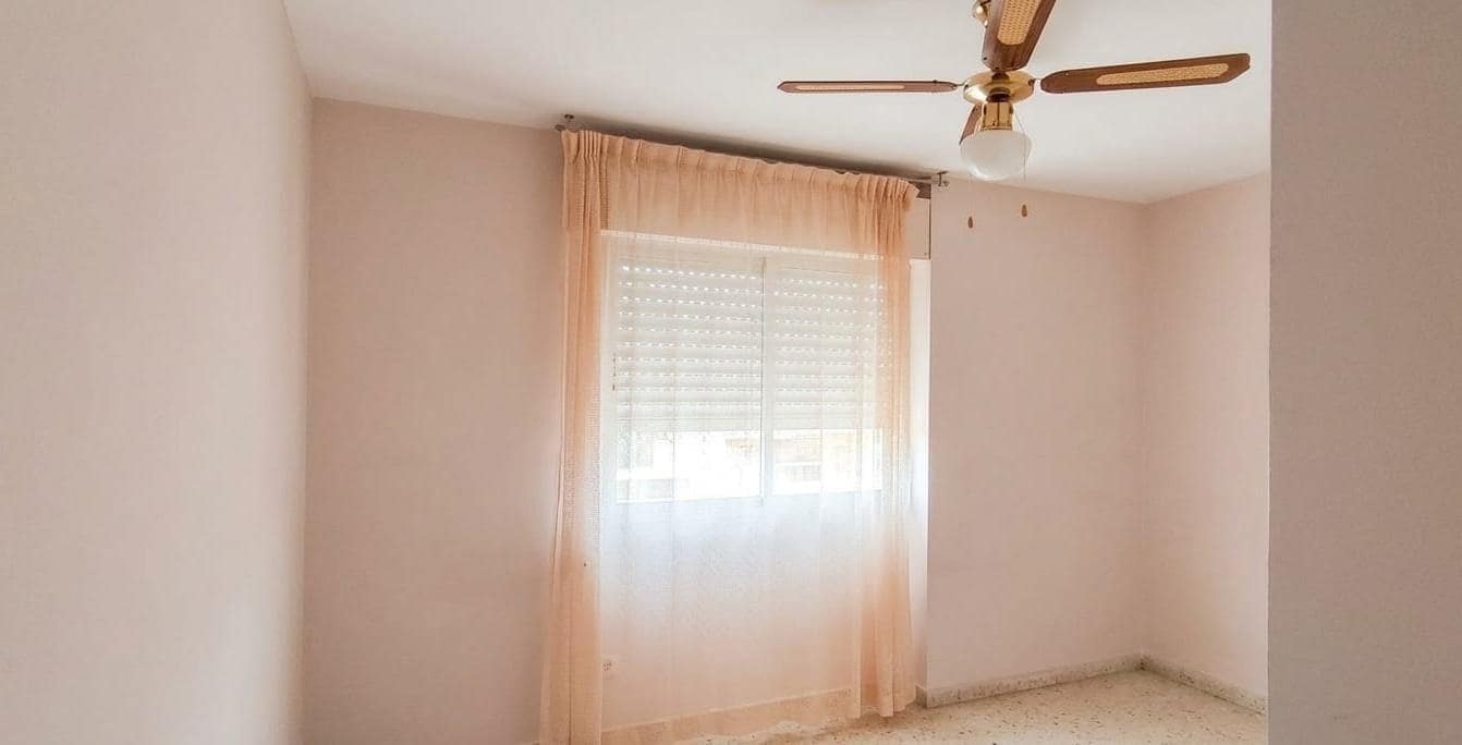 4 camera da letto Villetta a Schiera in vendita in Siviglia citta - 300.000 € (Rif: 10142482)