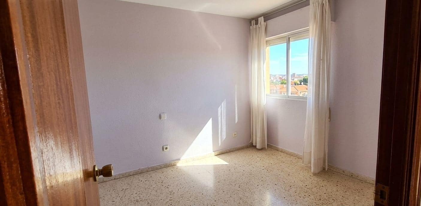 4 camera da letto Villetta a Schiera in vendita in Siviglia citta - 300.000 € (Rif: 10142482)
