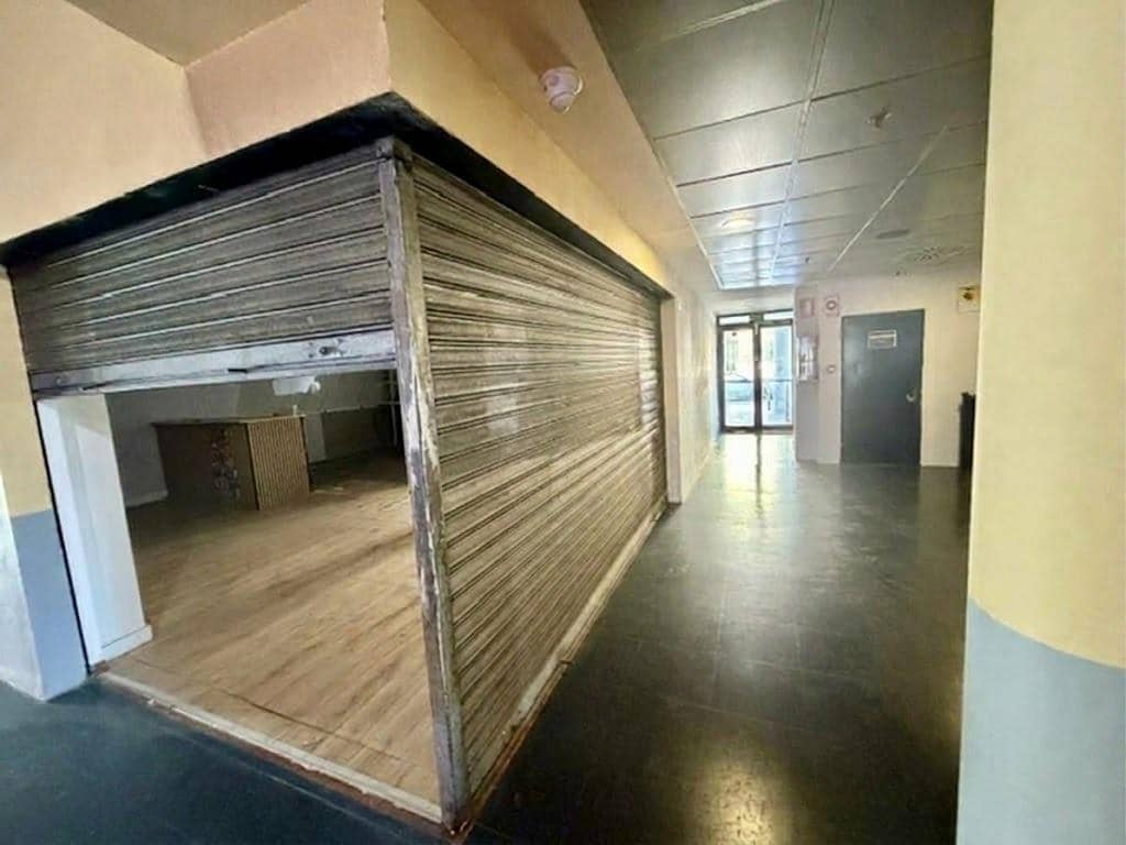 3 soveværelse Erhverv til salg i Dos Hermanas - € 200.000 (Ref: 10161603)