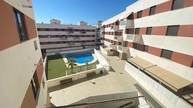 2 bedroom Flat for rent in Dos Hermanas with pool - € 950 (Ref: 10166793)