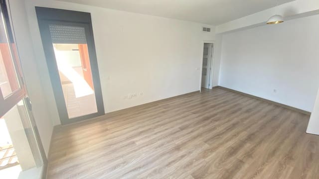 2 bedroom Flat for rent in Dos Hermanas with pool - € 950 (Ref: 10166793)
